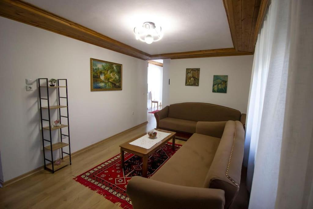 Emblematic House 3 Apartament