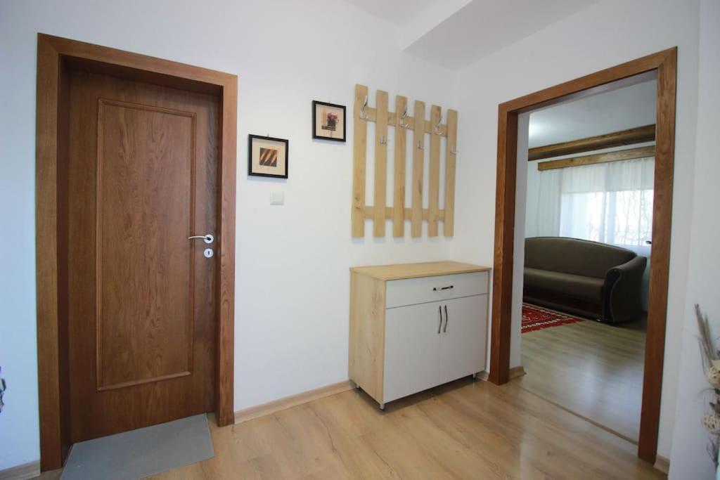 Apartament Emblematic House 3 *