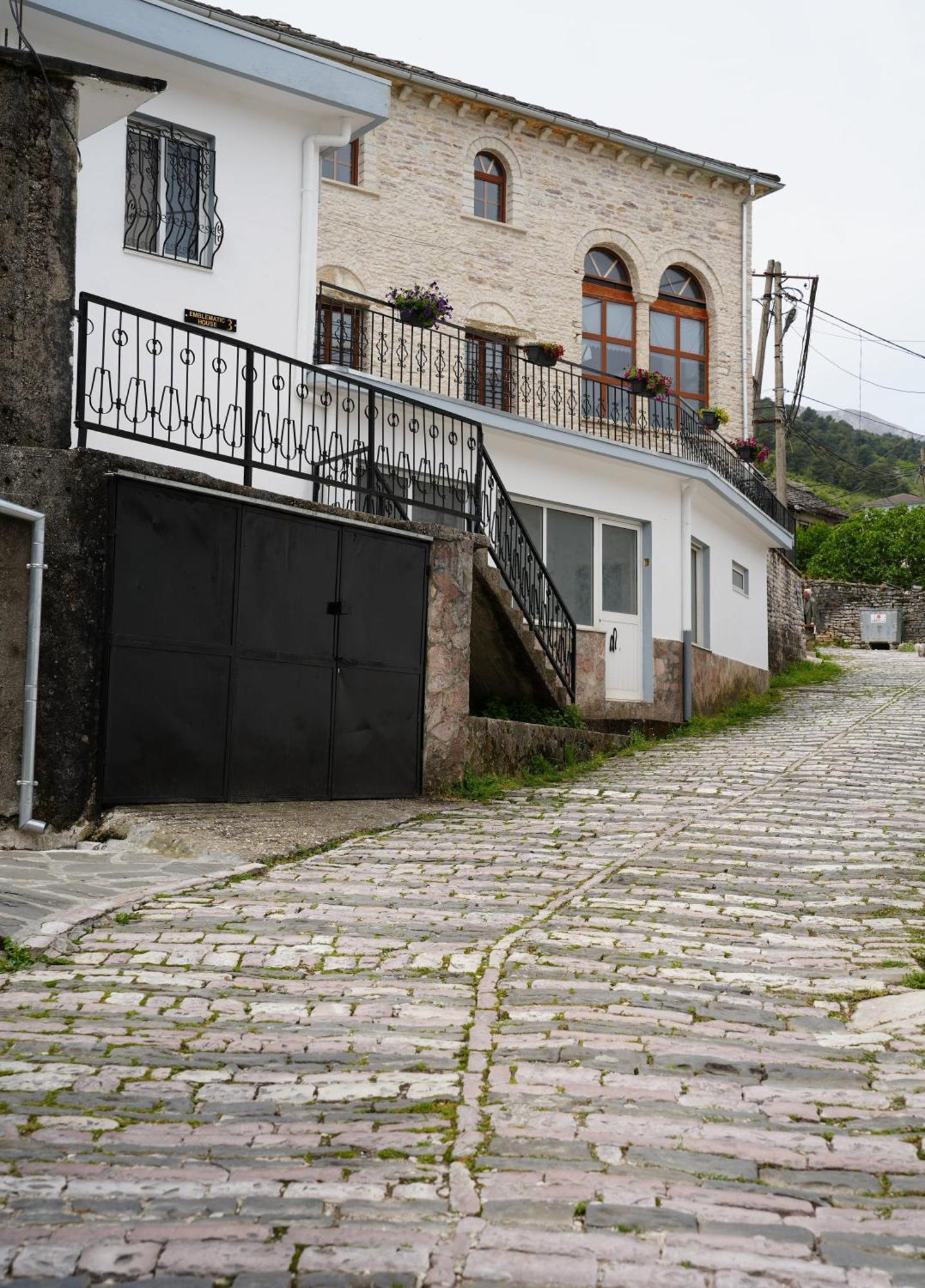 Emblematic House 3 Gjirokastra